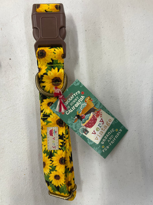 Very Vintage- Sunflowers Collar