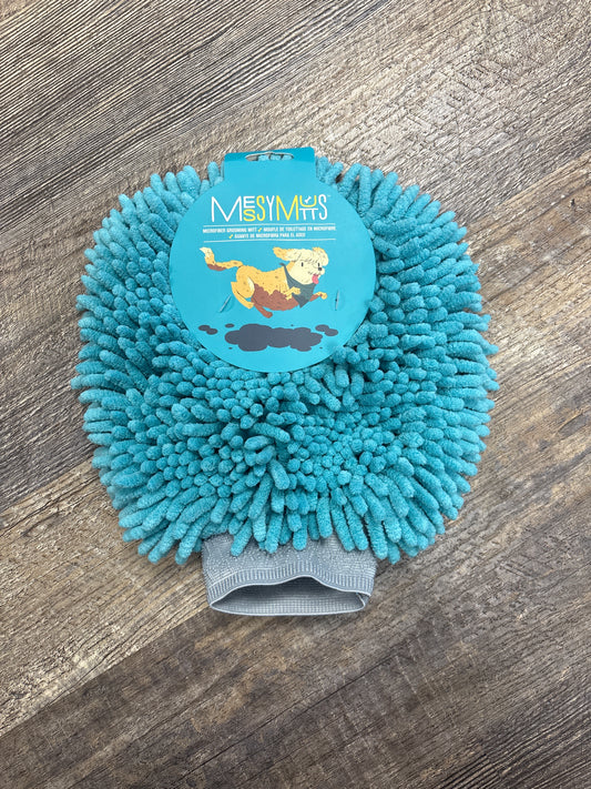 Messy Mutts Grooming & Bathing admit