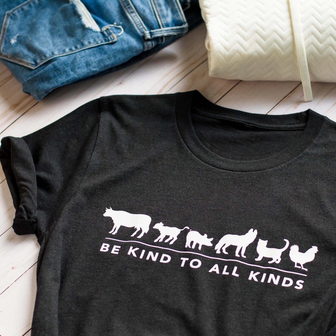 Be Kind to All Animals T Shirt (Black Small-2XL)