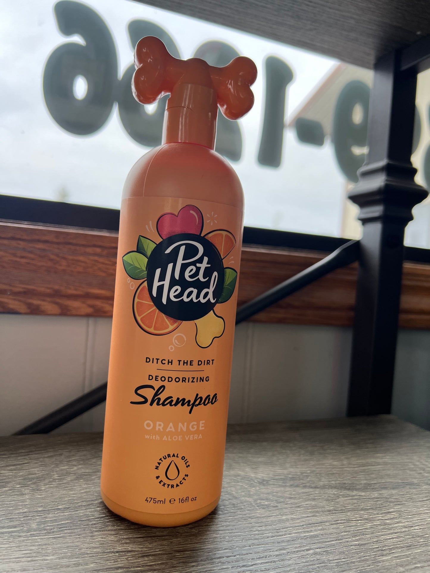 Pet Head Shampoo 16oz (Multiple Scents)